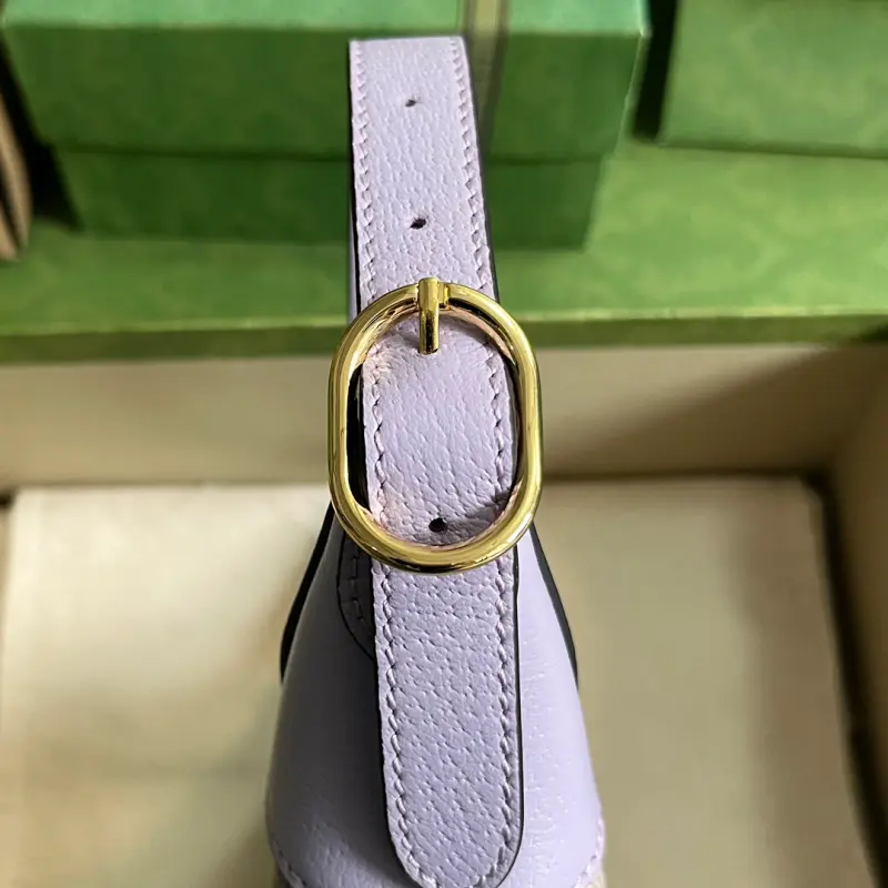 658551 CM 4 High-Quality Bags - Image 7