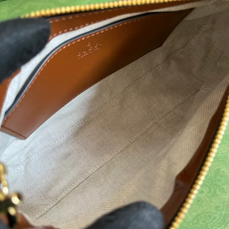 735049 CM 4 High-Quality Bags - Image 7