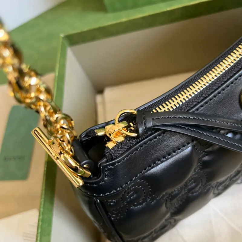 735049 CM 5 High-Quality Bags - Image 7