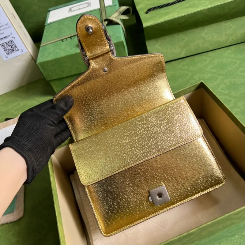 421970 CM 2 High-Quality Bags - Image 7