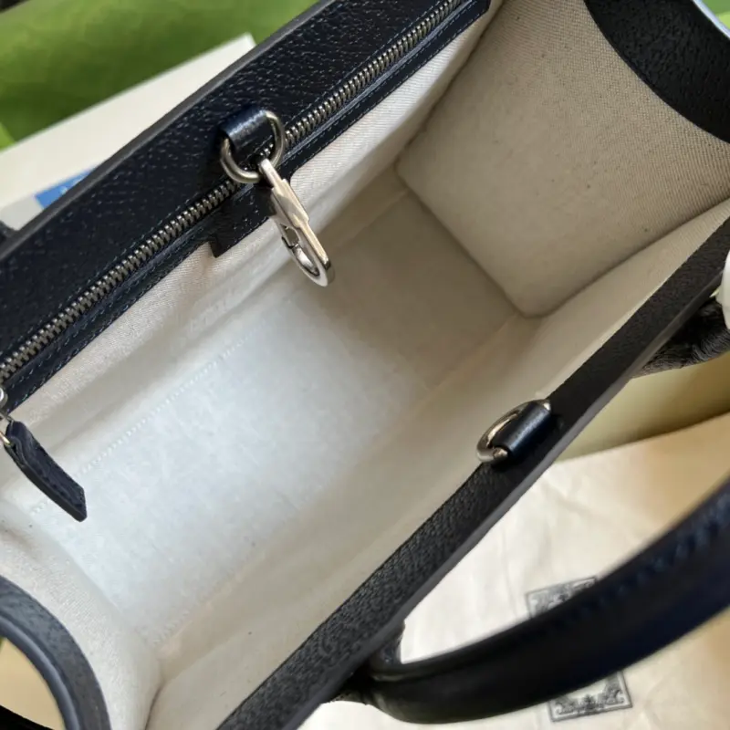 659983 CM 3 High-Quality Bags - Image 7