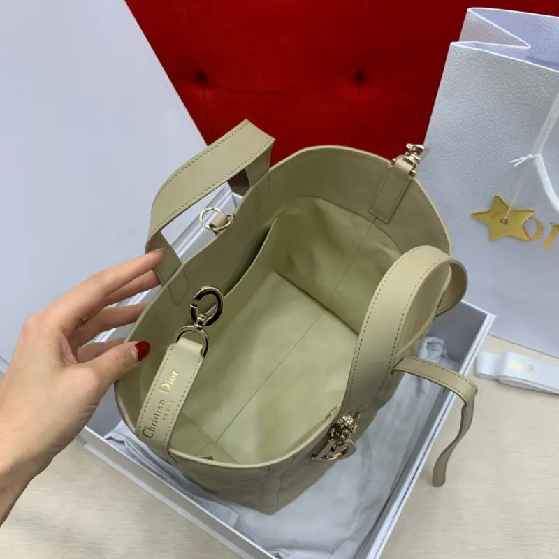 ML247 High Quality Bags - Image 10