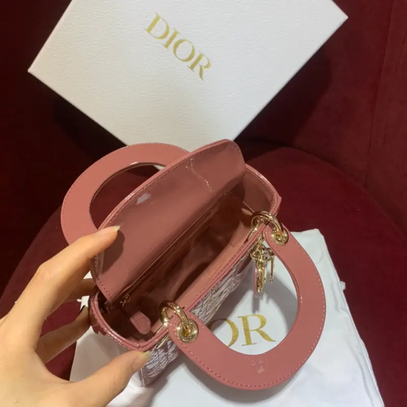 ML181 3 High Quality Bags - Image 7