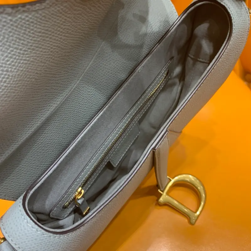 ML120 2 High Quality Bags - Image 7