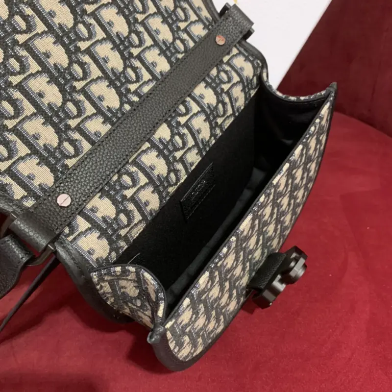 ML55 High Quality Bags - Image 7