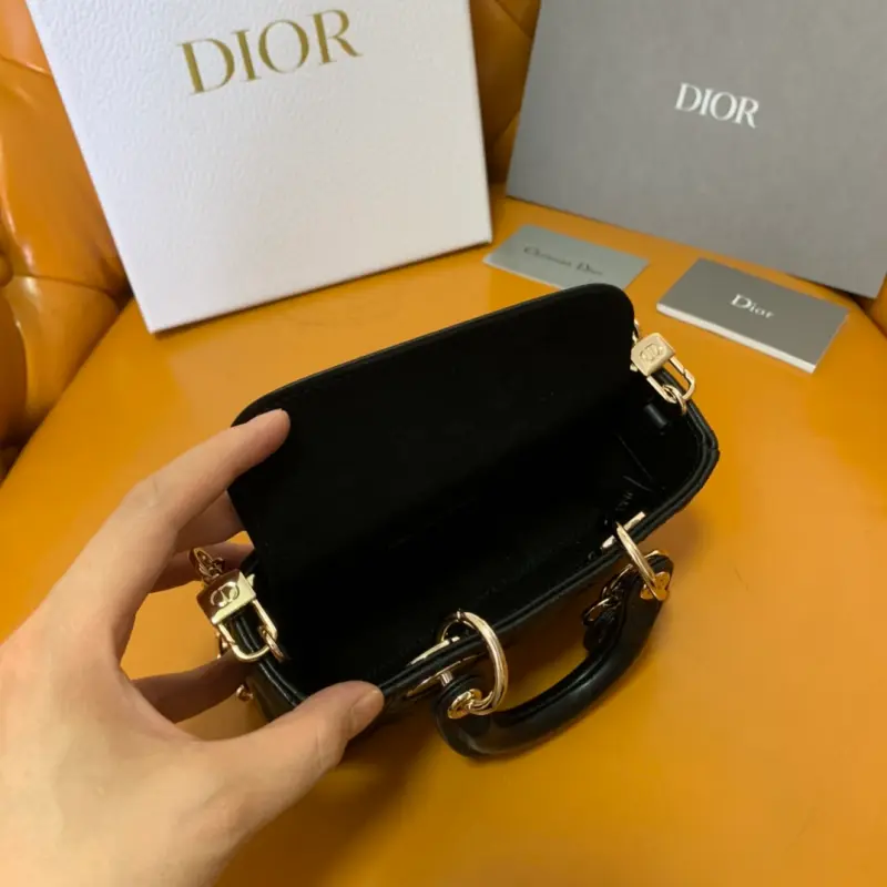 ML23 3 High Quality Bags - Image 7