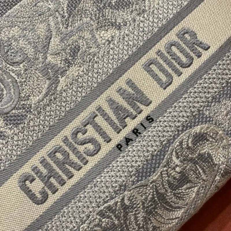 ML21 2 High Quality Bags - Image 7