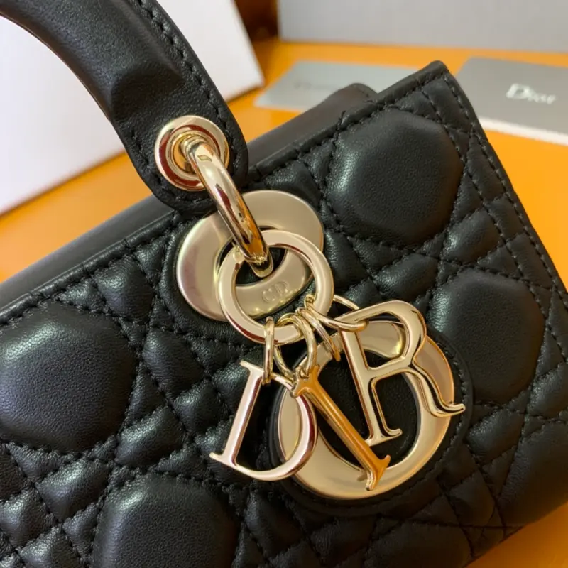 ML24 1 High Quality Bags - Image 7