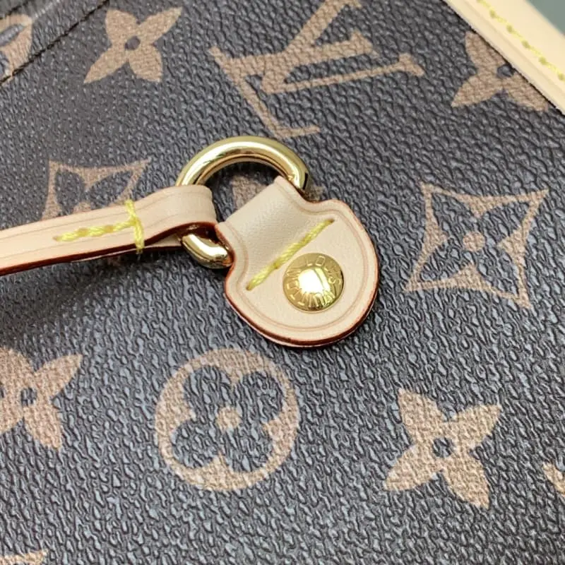 M13271 31x28x14cm High Quality Bags - Image 7