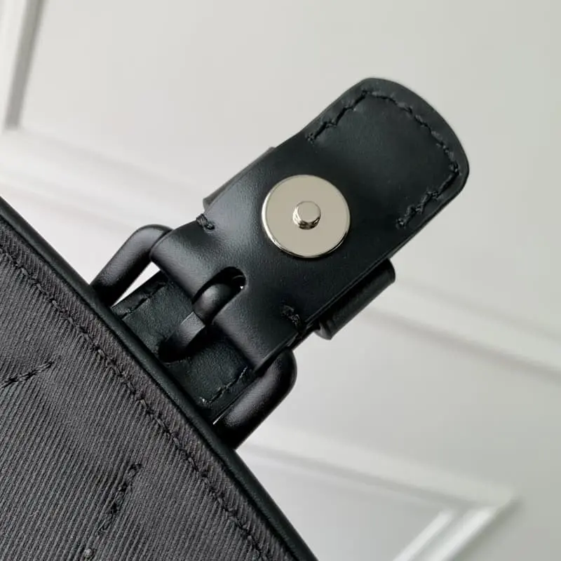 M47060 S1 20x17x7cm High Quality Bags - Image 7