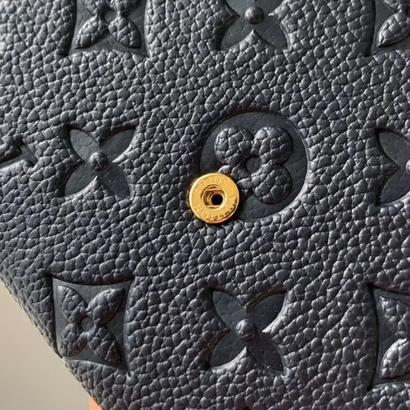 M81049New Blue 19.5x10.5x2.5cm High Quality Bags - Image 6