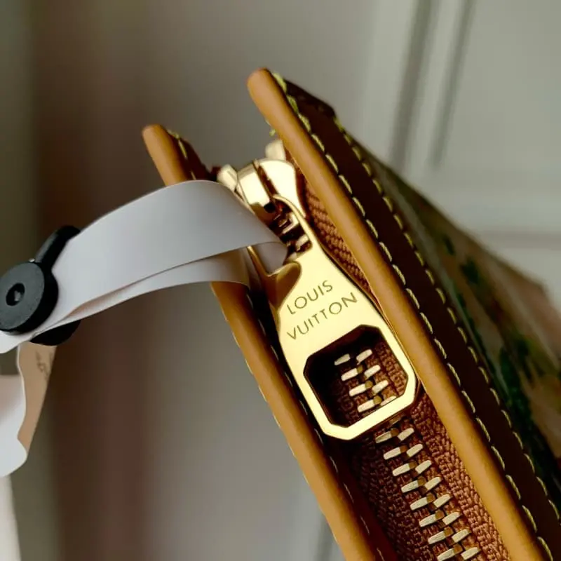 M41696 Slide Plate, Chip Version 27x21x3cm High Quality Bags - Image 6