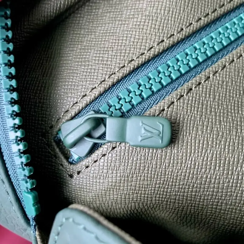 M24442 28x15x16.5cm High Quality Bags - Image 6