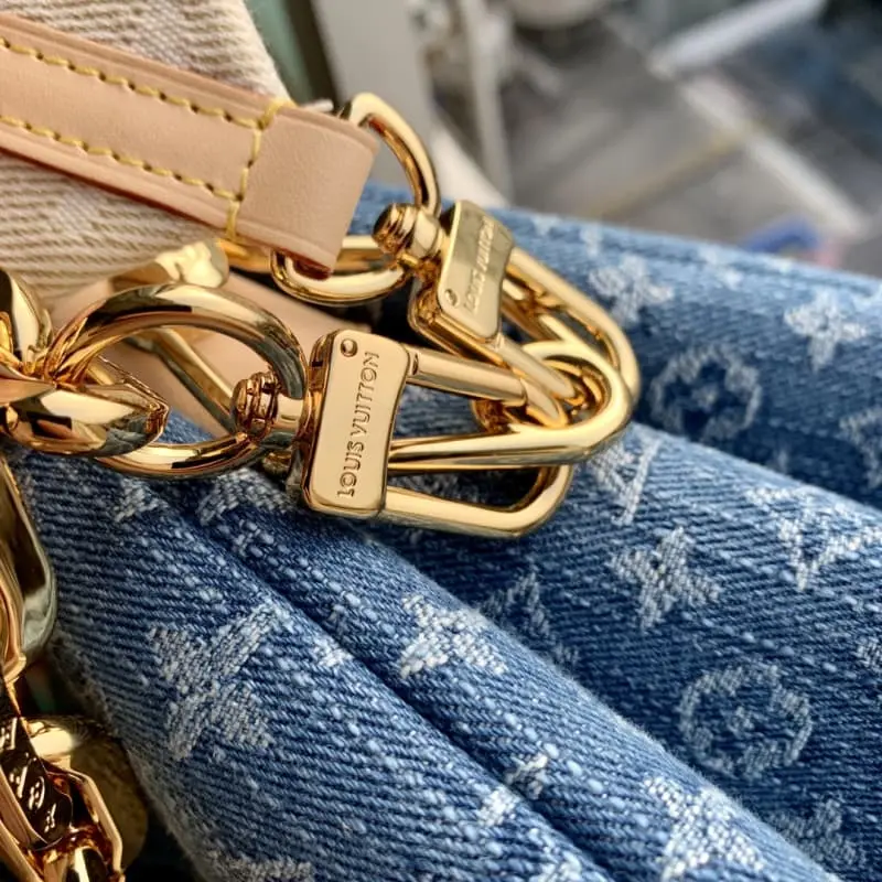 M24564 Blue 26x20x12cm High Quality Bags - Image 6