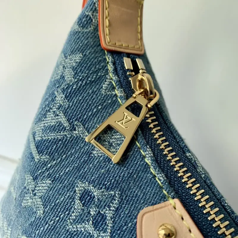 M82949 Blue 20.5x6x16cm High Quality Bags - Image 6