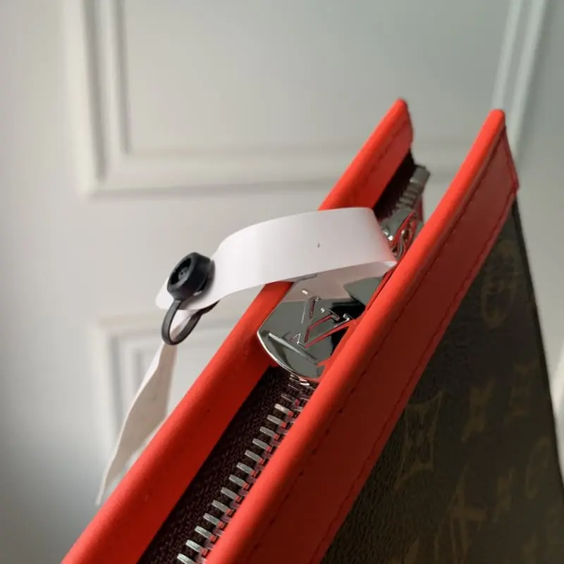 M44466 26x20x5cm High Quality Bags - Image 6