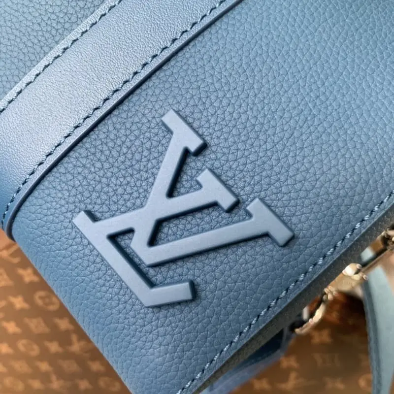 M23725 S2 27x17x13cm High Quality Bags - Image 6