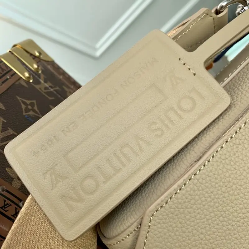 M23709 S1 28x24x10cm High Quality Bags - Image 6