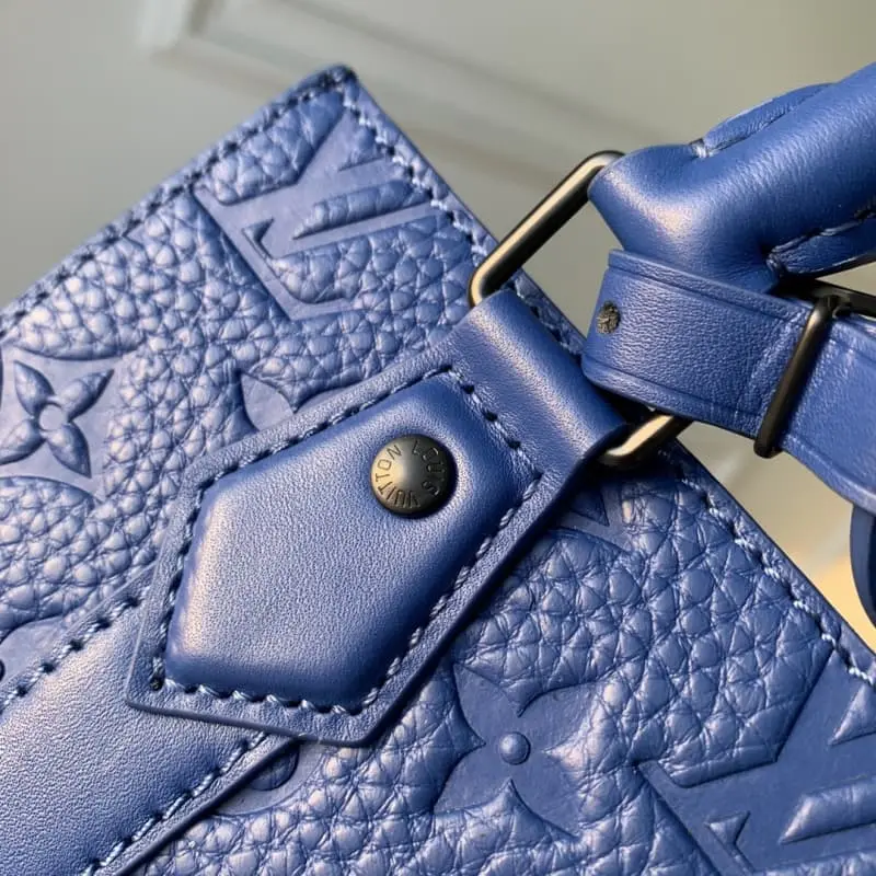 M46453 Blue 19x22x7cm High Quality Bags - Image 6