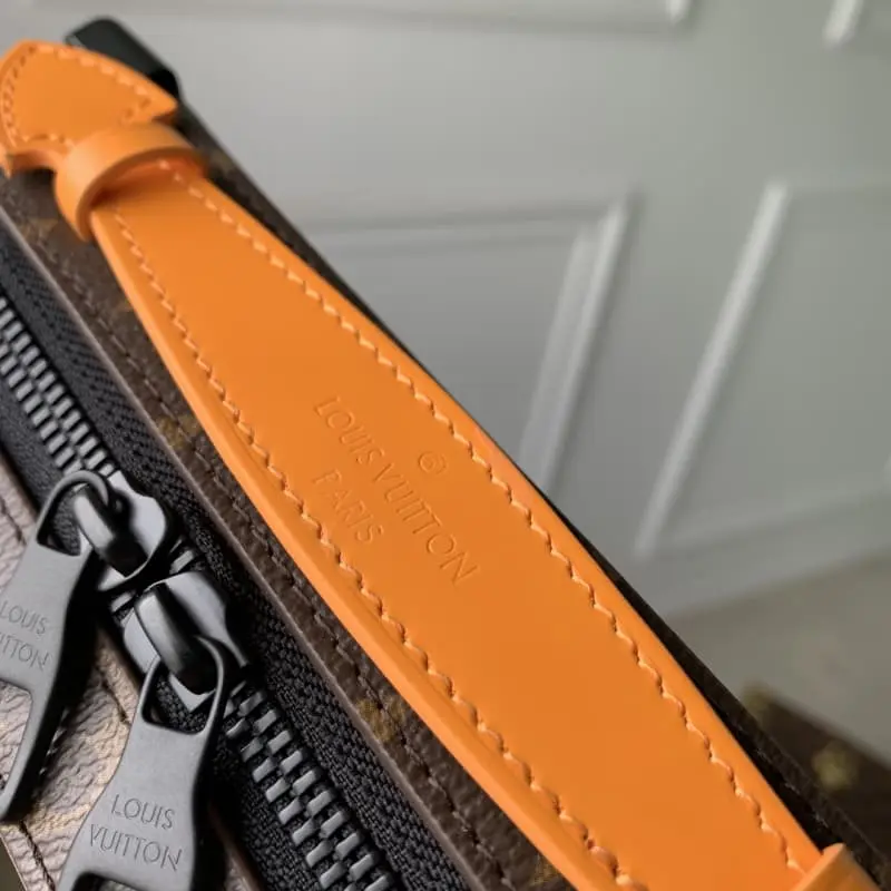 M46689 21.5x15x7cm High Quality Bags - Image 6