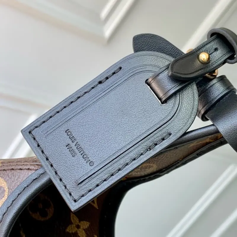 M12940 15x12x28cm High Quality Bags - Image 6