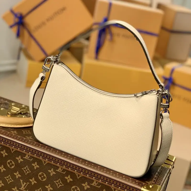 M80688 White 25x15x8cm High Quality Bags - Image 5