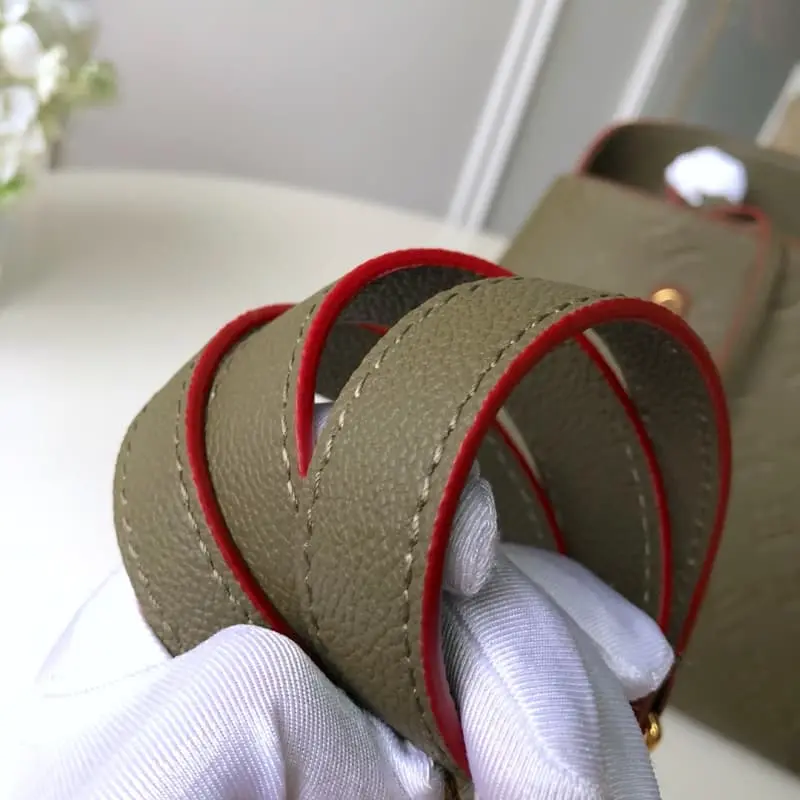 M41046 S3 33x23x15cm High Quality Bags - Image 5