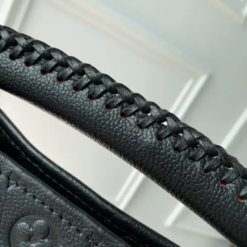 M41066 47x32x22cm High Quality Bags - Image 6