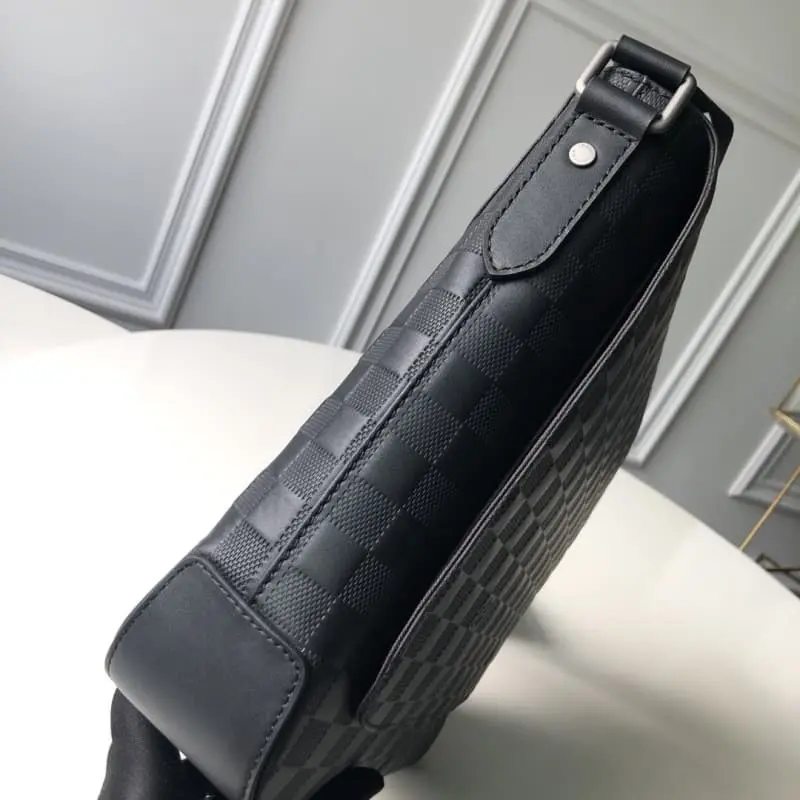 N41284 33x28x8cm High Quality Bags - Image 6