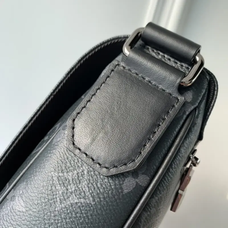 M46255 26x20x7cm High Quality Bags - Image 6