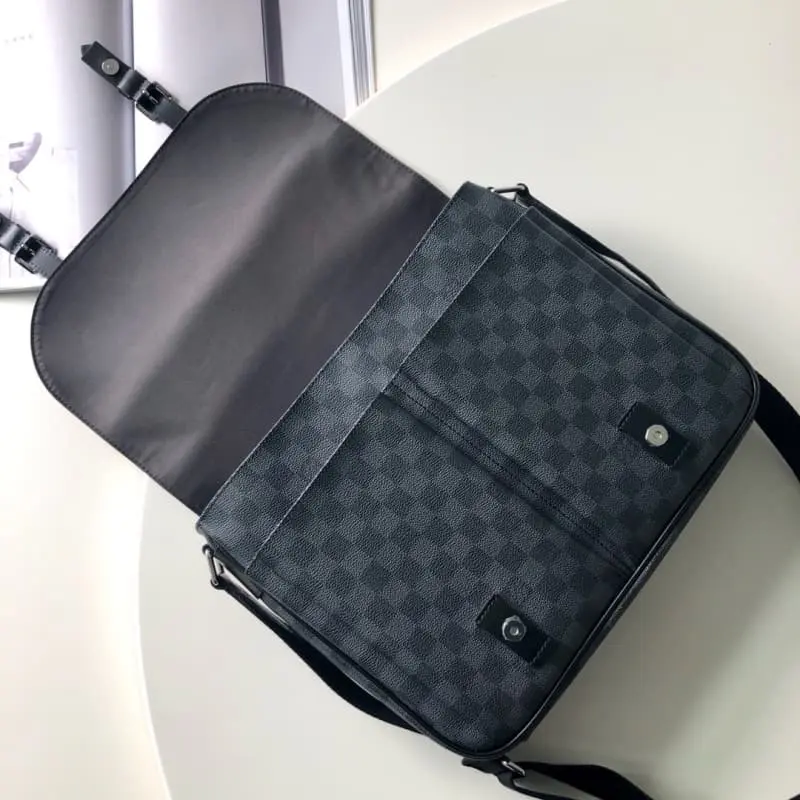 N41500 33x28x8cm High Quality Bags - Image 6