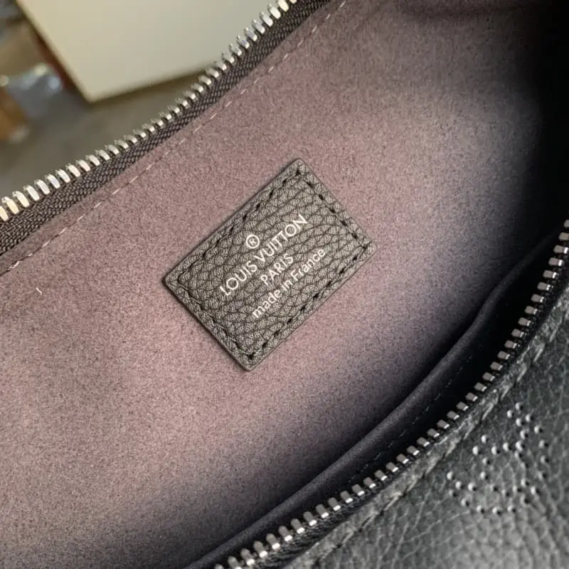 M20703 28x34x12cm High Quality Bags - Image 5