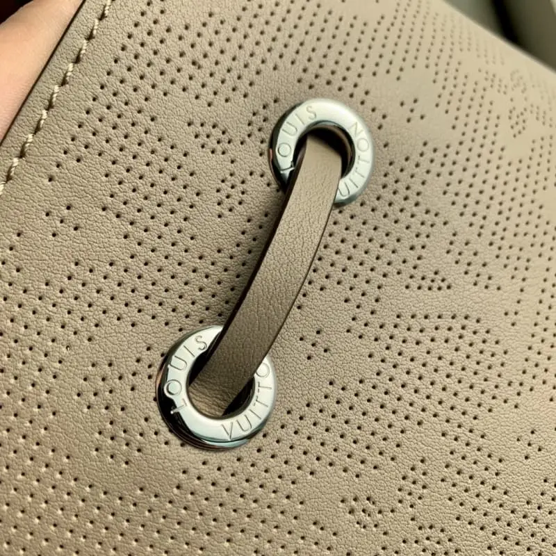 M21886 19x22x14cm High Quality Bags - Image 6