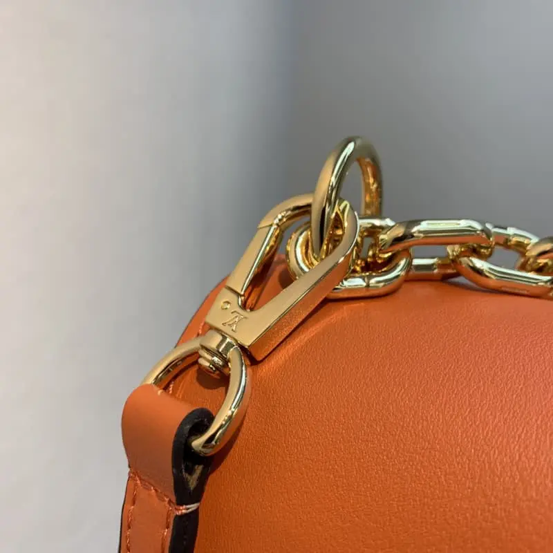 M57648 23x17x9cm High Quality Bags - Image 6