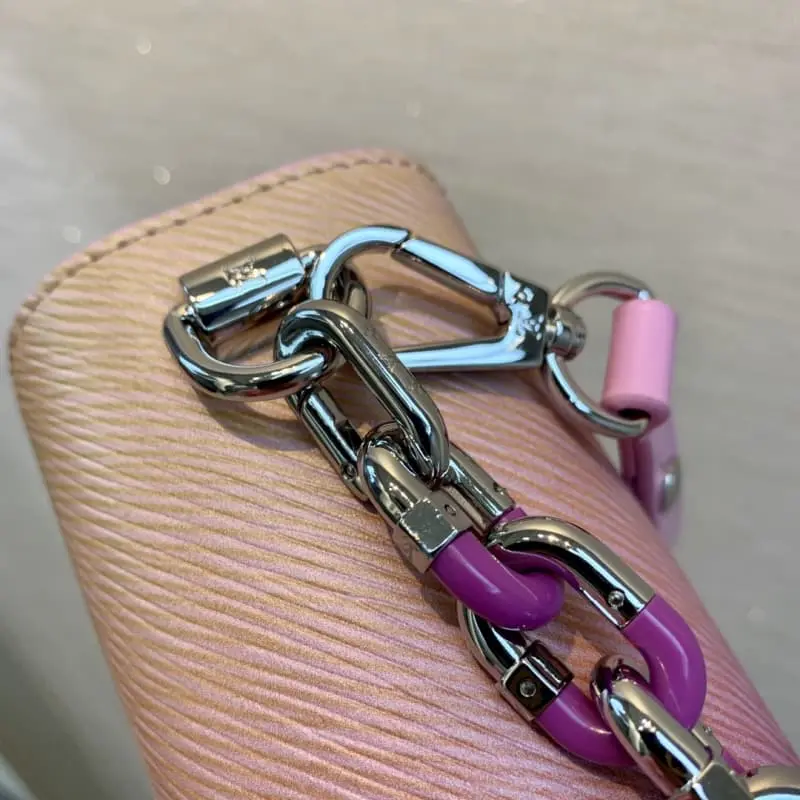 M59896 18x13x8cm High Quality Bags - Image 5