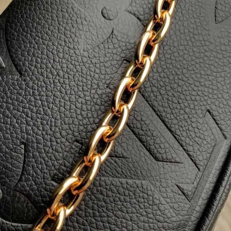 M82210 Black 23.5x12x4.3cm High Quality Bags - Image 6