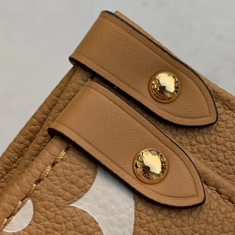 M46015 S1 35x27x14cm High Quality Bags - Image 5