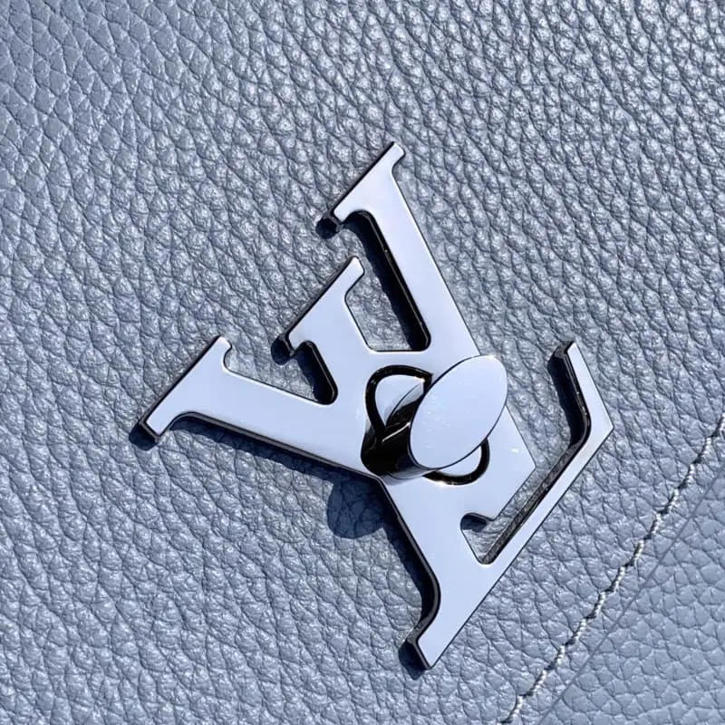 M53937 S3 28x10.cm High Quality Bags - Image 5