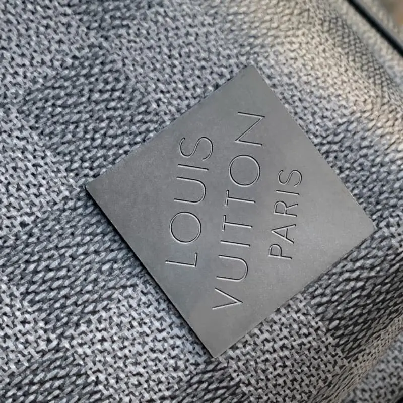 N45302 31x7x20cm High Quality Bags - Image 6