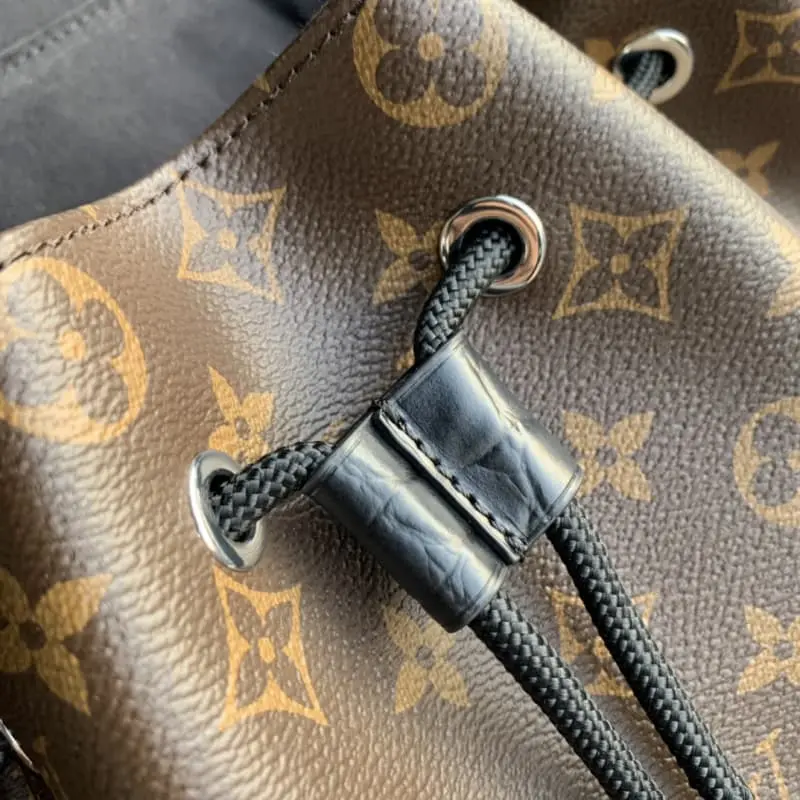 M93489 41x47x13cm High Quality Bags - Image 6