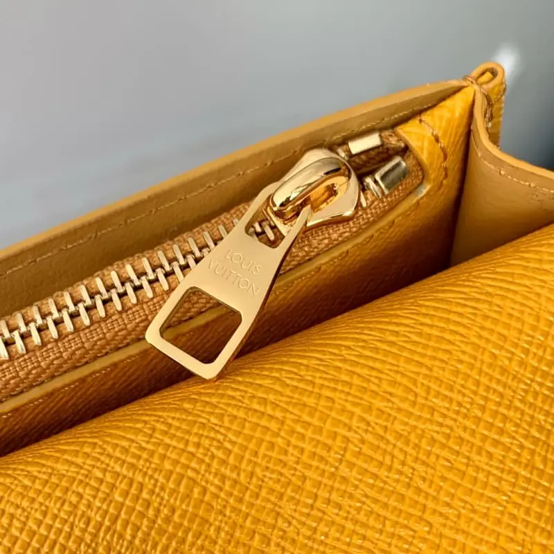 M12656 19x2x10cm High Quality Bags - Image 6