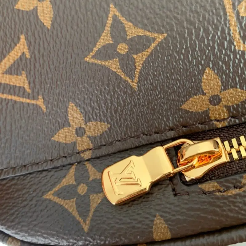 M11197Medium 38x21x35cm High Quality Bags - Image 6