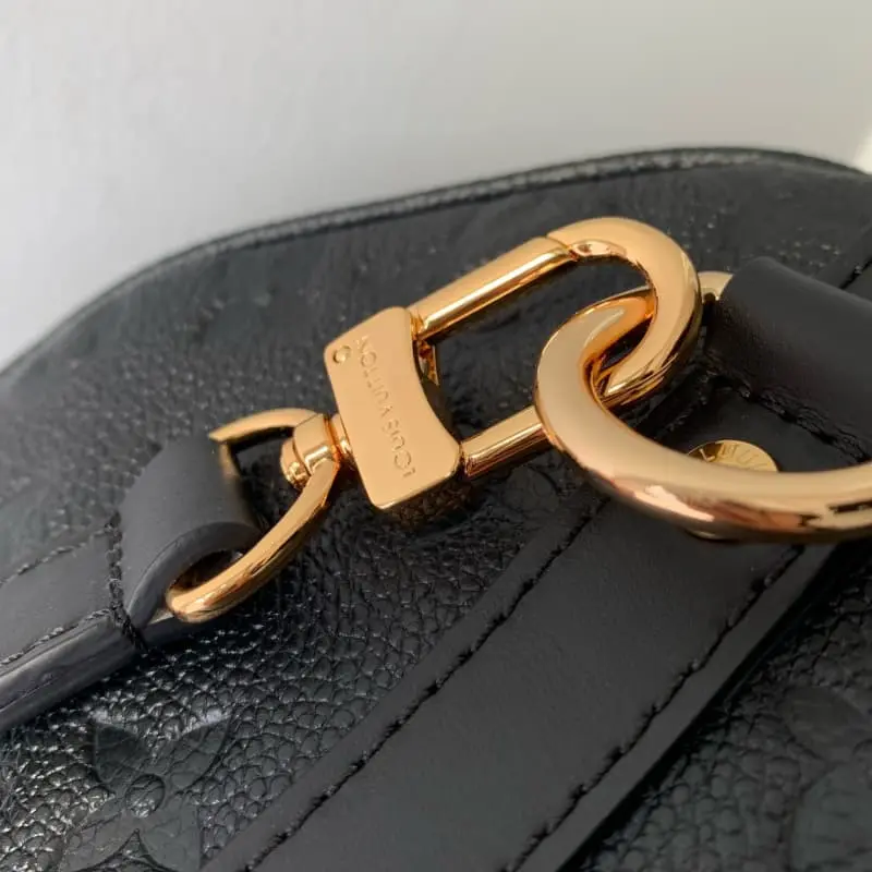 M47186 30x21x7cm High Quality Bags - Image 6