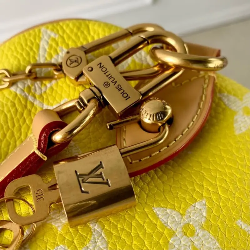 M24419 Fluorescent Yellow 40x26x23cm High Quality Bags - Image 6