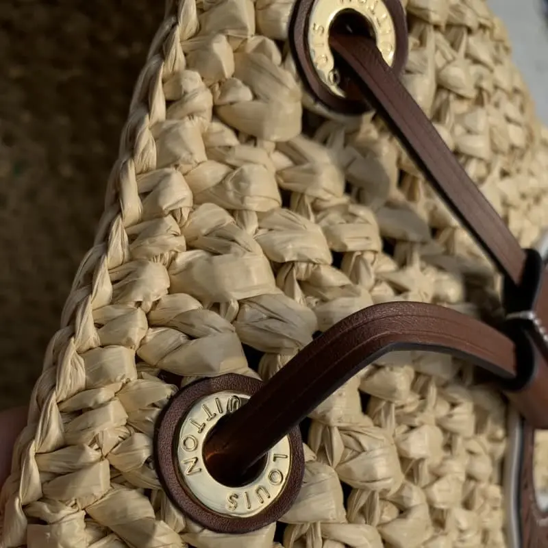 M24722 HH155 22x24x15cm High Quality Bags - Image 7