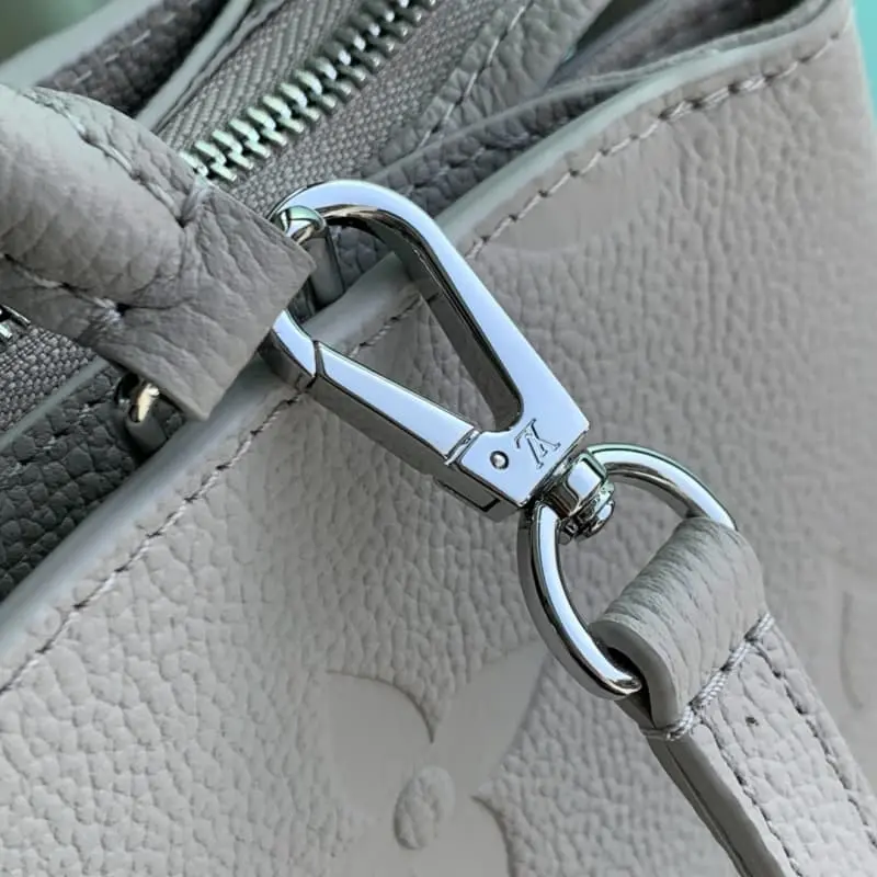 M13803 18x12.5x29cm High Quality Bags - Image 6