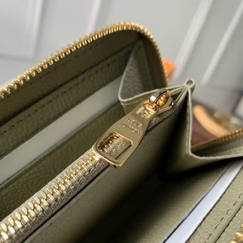 M82478 Grass Green (Silk Screen) 20x9x2cm High Quality Bags - Image 6