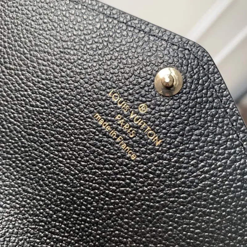 M82257 Black 19x10.5x2cm High Quality Bags - Image 6