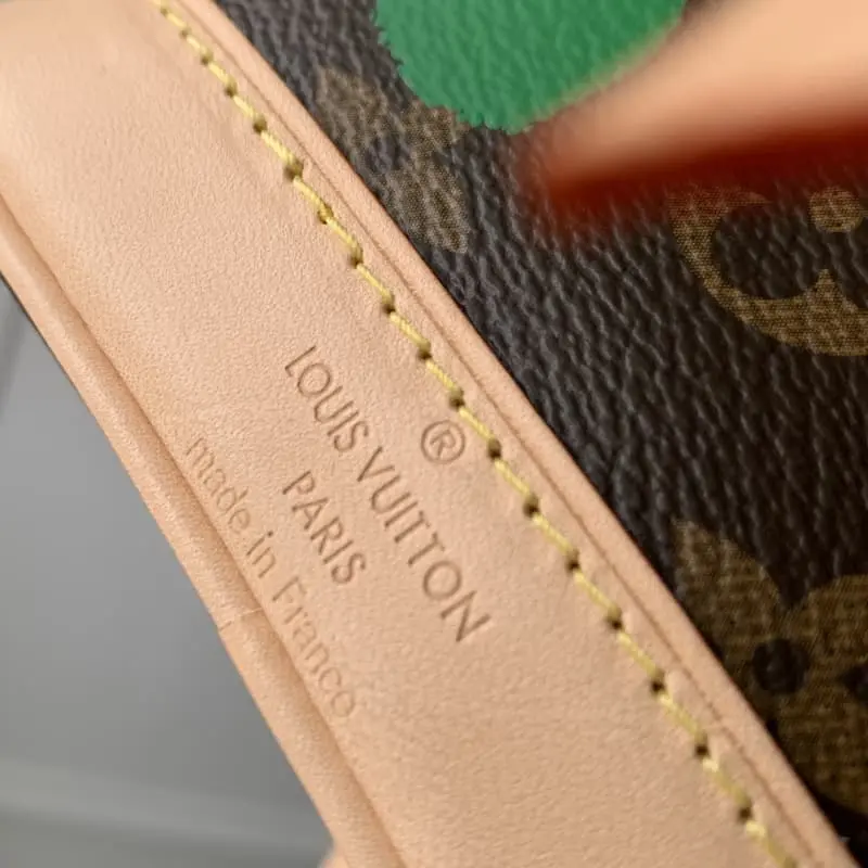 M81863 13x16x10cm High Quality Bags - Image 6