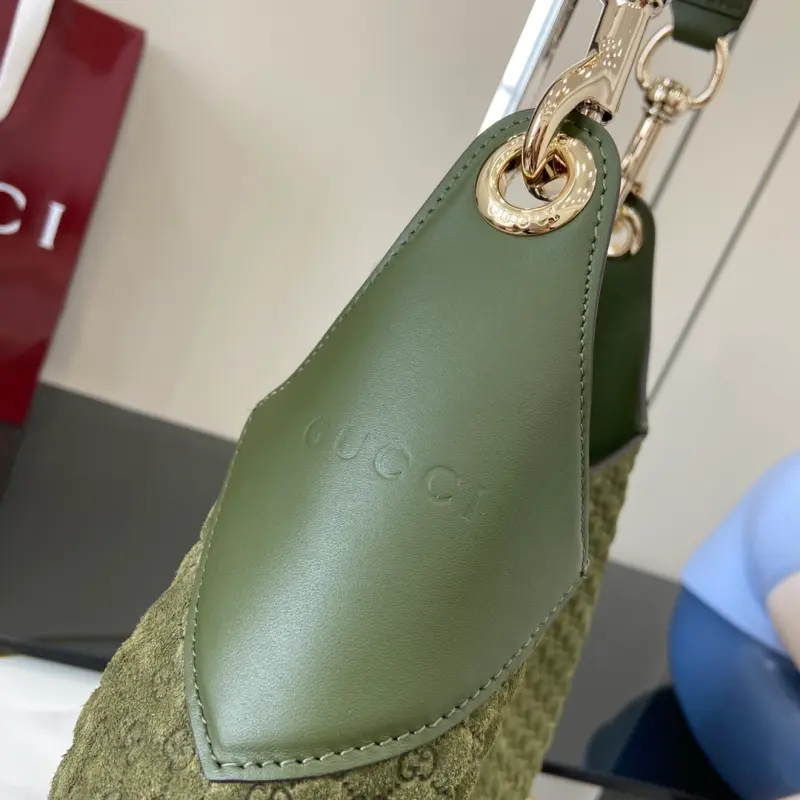 834981 CM 1 High-Quality Bags - Image 6